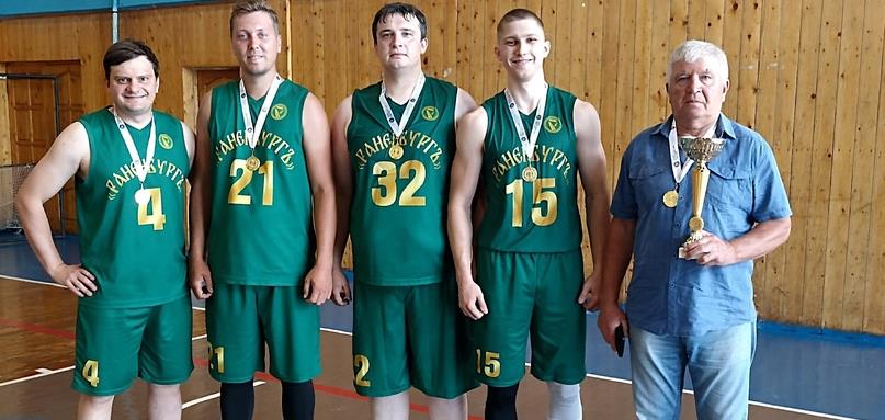 Команда Чаплыгинского района выиграла чемпионат области по баскетболу 3х3 во второй группе